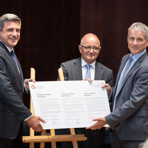 Autonomie und Einbezug: Städte und Gemeinden appellieren an den Bund