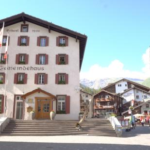 La Suisse compte encore 2131 villes et communes