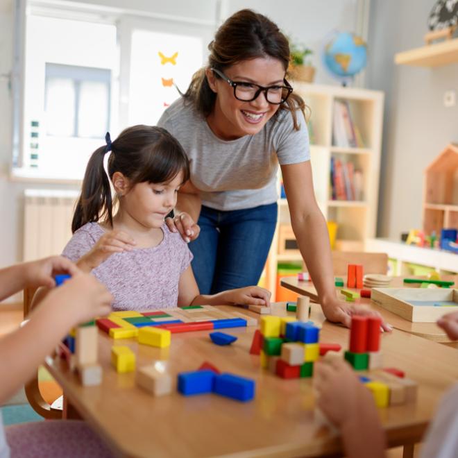 Custodia di bambini complementare alla famiglia: la Confederazione deve contribuire
