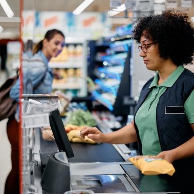 Lavoro domenicale: le città più piccole non devono essere penalizzate